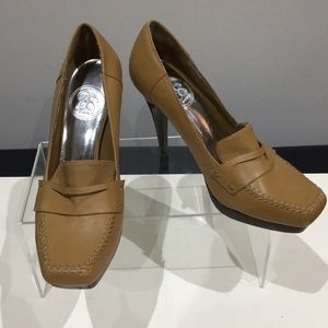 - Ladies Tan high heel loafer style, size 6 …